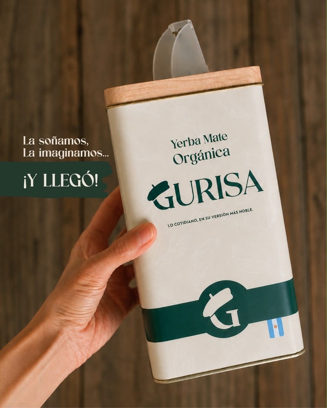 Lata yerbera GURISA con pico vertedor
